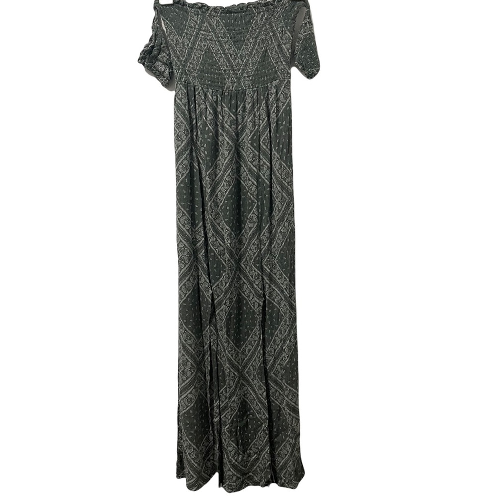 Gypsy long Green maxi dress with arm band sleeves size XS.
